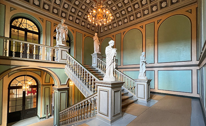 Picture: Ehrenburg Palace, staircase